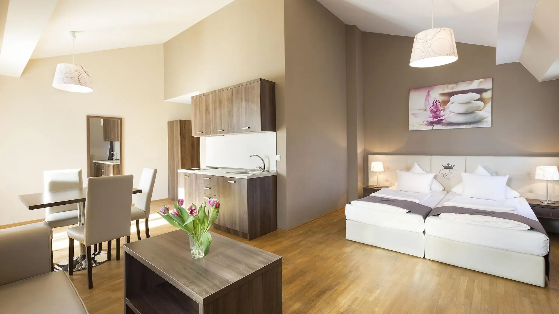 Empress Boutique Hotel